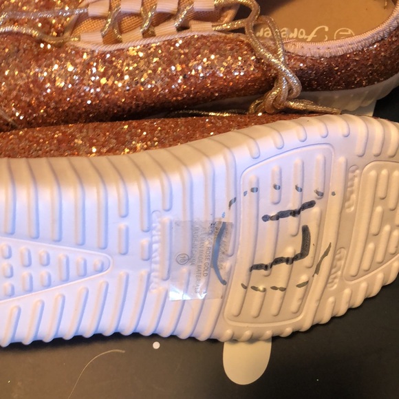 Glitter sneakers - Picture 3 of 3